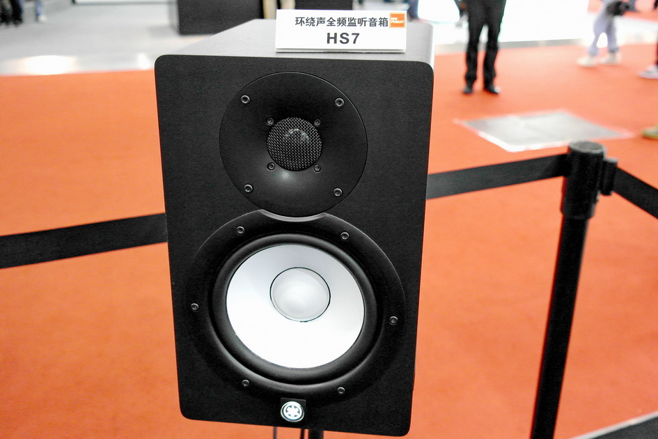 永乐国际F66专业音响新产品亮相PALM EXPO 2013展会 