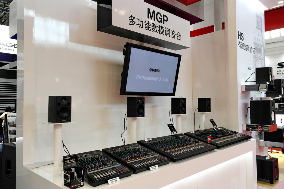 永乐国际F66专业音响新产品亮相PALM EXPO 2013展会 