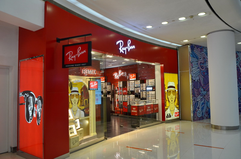 Ray?Ban 宏伊国际广场店——永乐国际F66 CIS 商用安装系统的经典应用